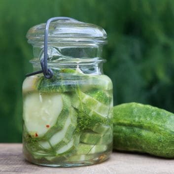 Low sodium pickles in jar